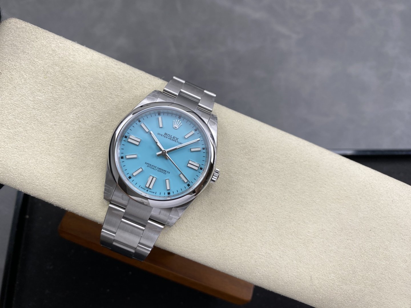 Rolex Oyster Perpetual 41 124300 Turquoise Blue Dial Best Replica VSF - 图片 2