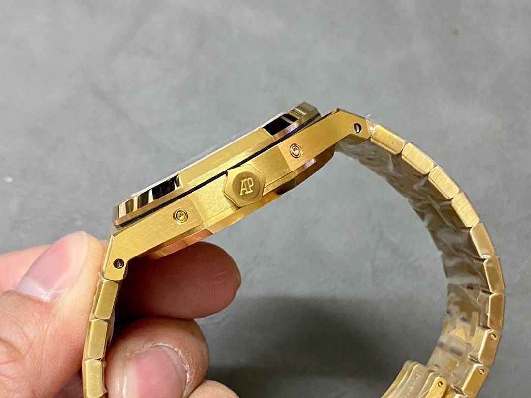 Audemars Piguet Royal Oak Perpetual Calendar 26574BA Yellow Gold Blue Dial Best Replica 41mm - 图片 6