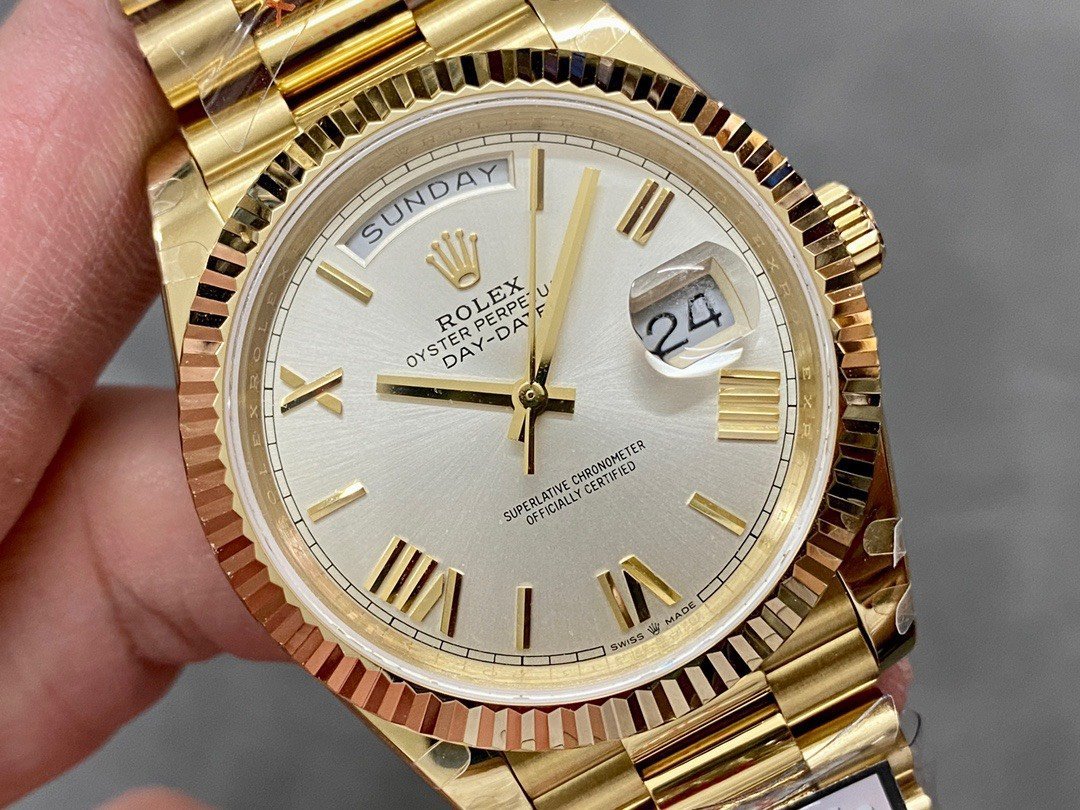 Rolex Day-Date 228238-0002 Yellow Gold Silver Dial 184g Top Quality Replica 40mm - 图片 2