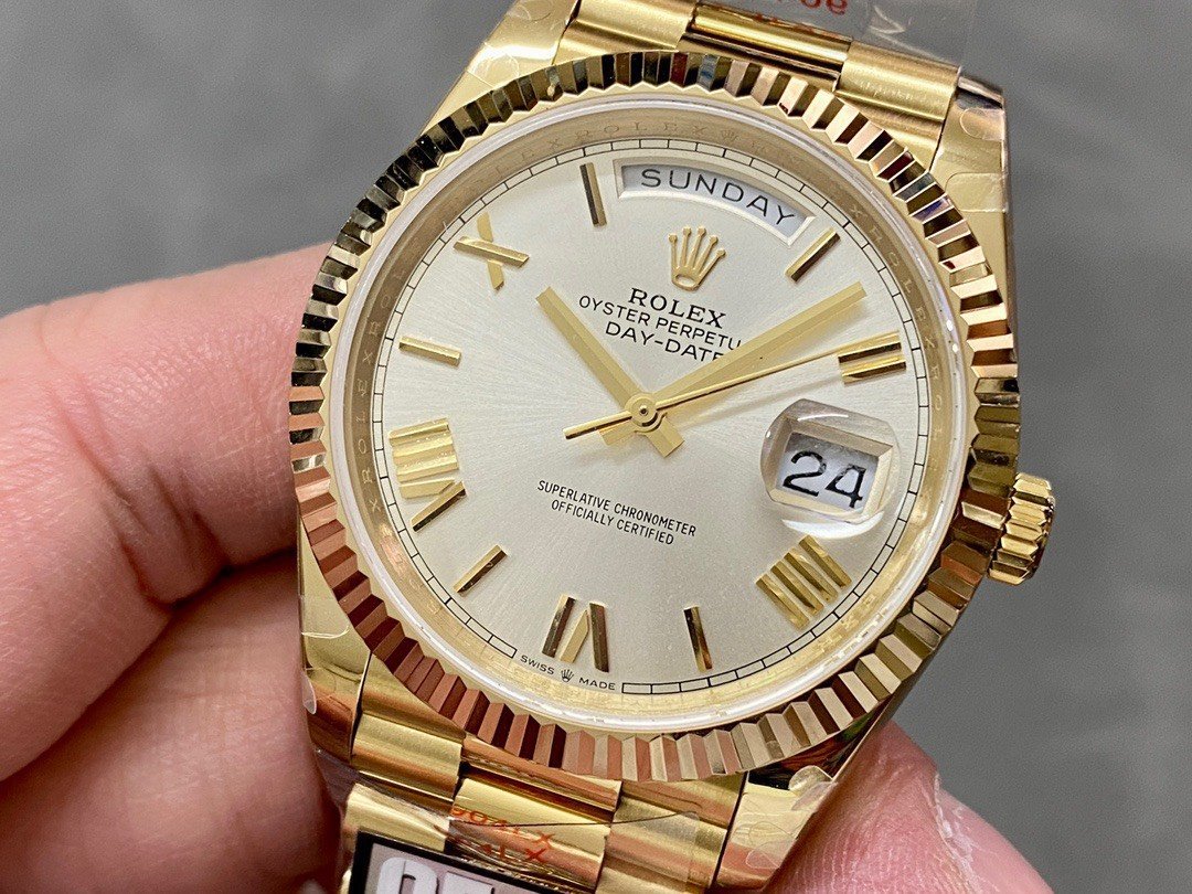 Rolex Day-Date 228238-0002 Yellow Gold Silver Dial 184g Top Quality Replica 40mm - 图片 3