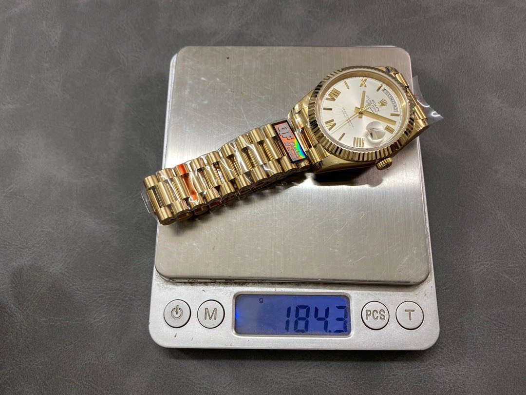 Rolex Day-Date 228238-0002 Yellow Gold Silver Dial 184g Top Quality Replica 40mm - 图片 5