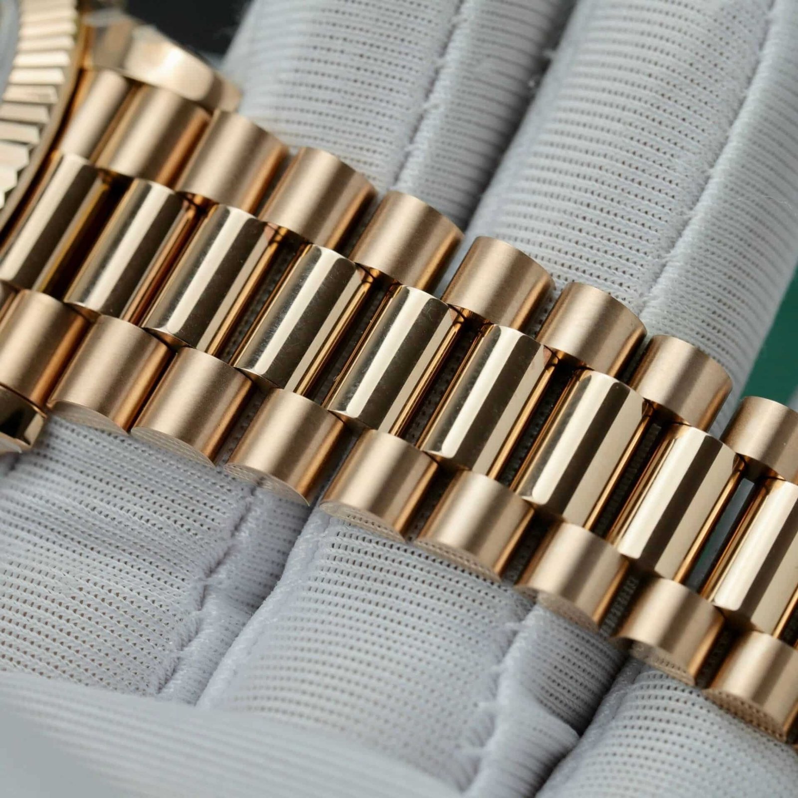Rolex Day-Date 40 228235 Rose Gold Custom Moissanite Rainbow Dial Best Replica - 图片 9