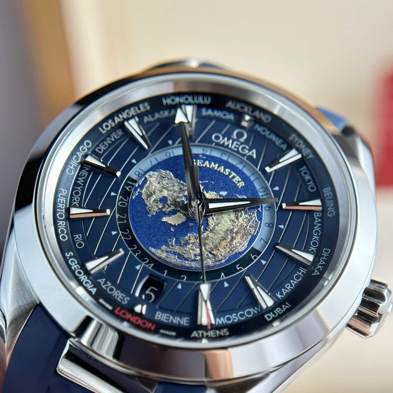 Omega Aqua Terra Worldtimer GMT Blue Dial Rubber Strap Best Replica 43mm - 图片 2