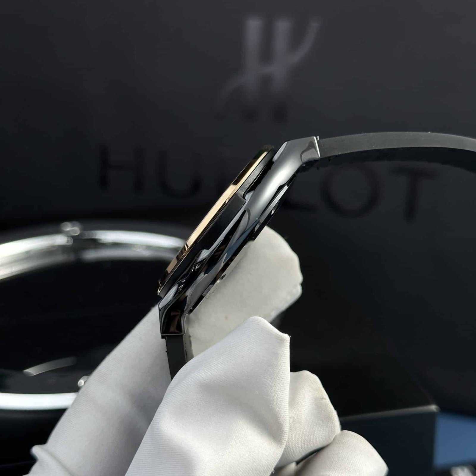 Hublot Classic Fusion Ceramic King Gold Carbon Dial Super Clone 42mm - 图片 5