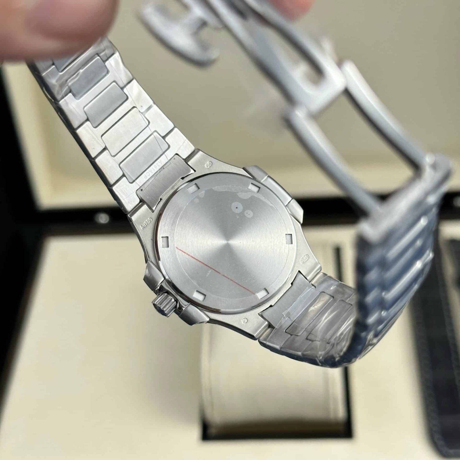 Patek Philippe Nautilus 7010 Brown Dial Diamond Bezel Lady Swiss Quartz Best Replica 32mm - 图片 7