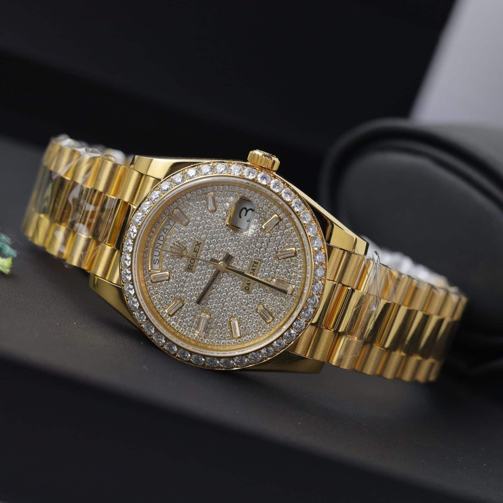 Rolex Day-Date 228348RBR-0037 Diamond Paved Dial 18k Gold Wrapped Customized Moissanite GMF V3 Super Clone 40mm - 图片 5