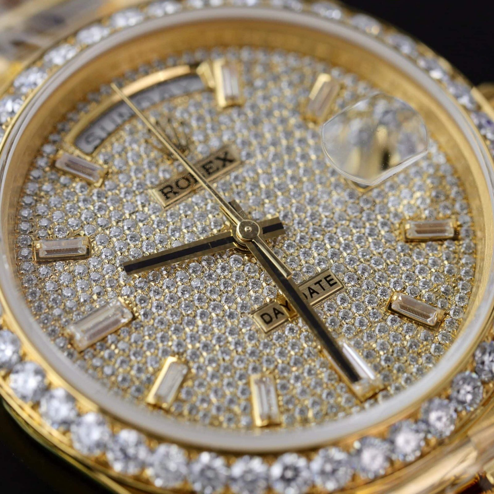 Rolex Day-Date 228348RBR-0037 Diamond Paved Dial 18k Gold Wrapped Customized Moissanite GMF V3 Super Clone 40mm - 图片 7