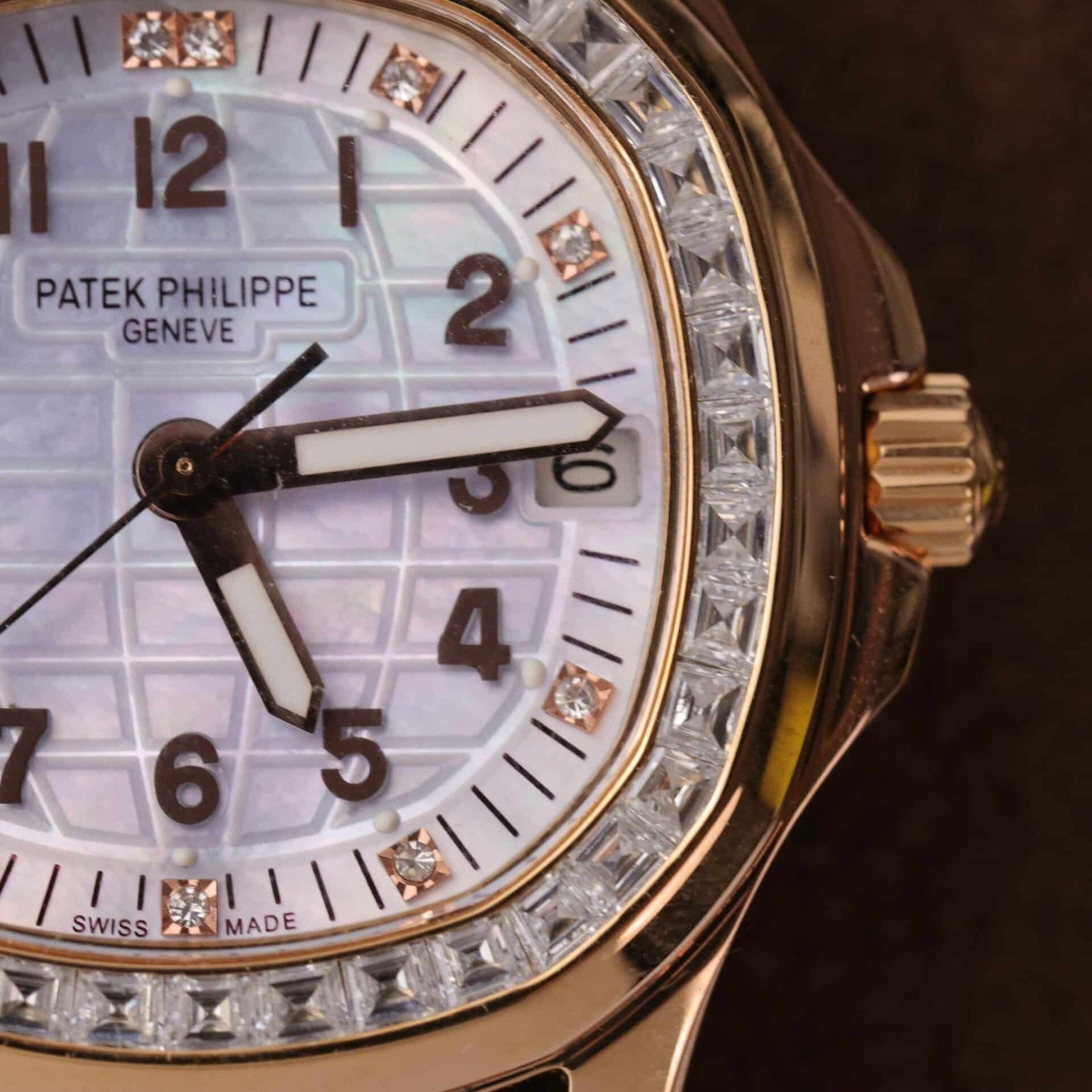 Patek Philippe Aquanaut 5072R-001 18K Gold Wrapped Custom Baguette Moissanite Bezel 35.6mm - 图片 6