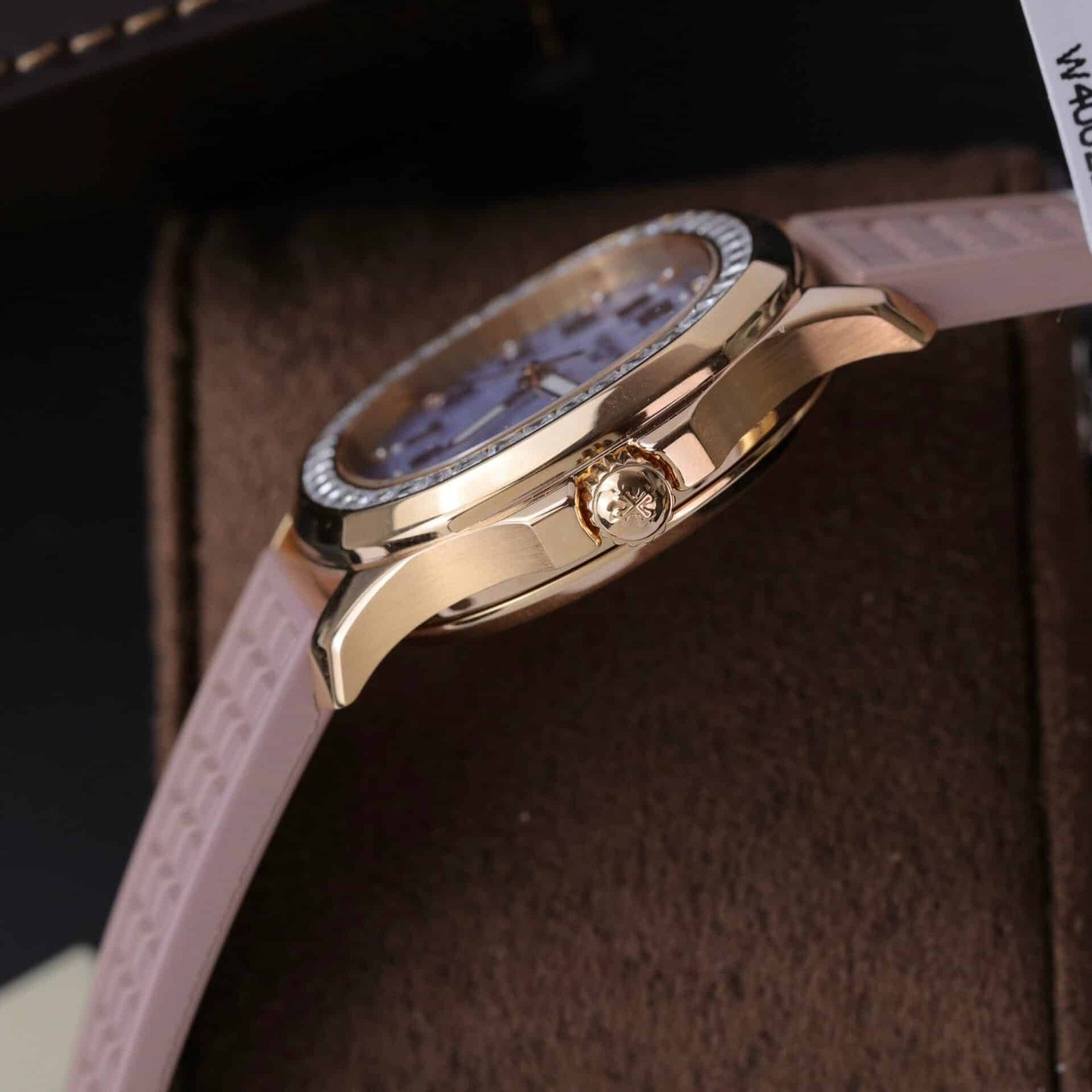 Patek Philippe Aquanaut 5072R-001 18K Gold Wrapped Custom Baguette Moissanite Bezel 35.6mm - 图片 8