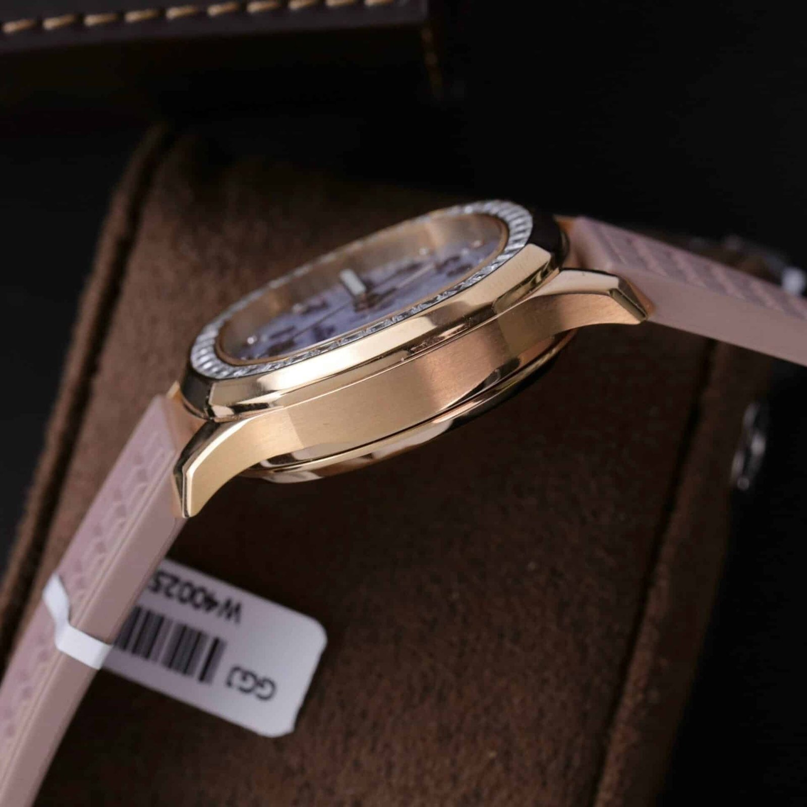 Patek Philippe Aquanaut 5072R-001 18K Gold Wrapped Custom Baguette Moissanite Bezel 35.6mm - 图片 9