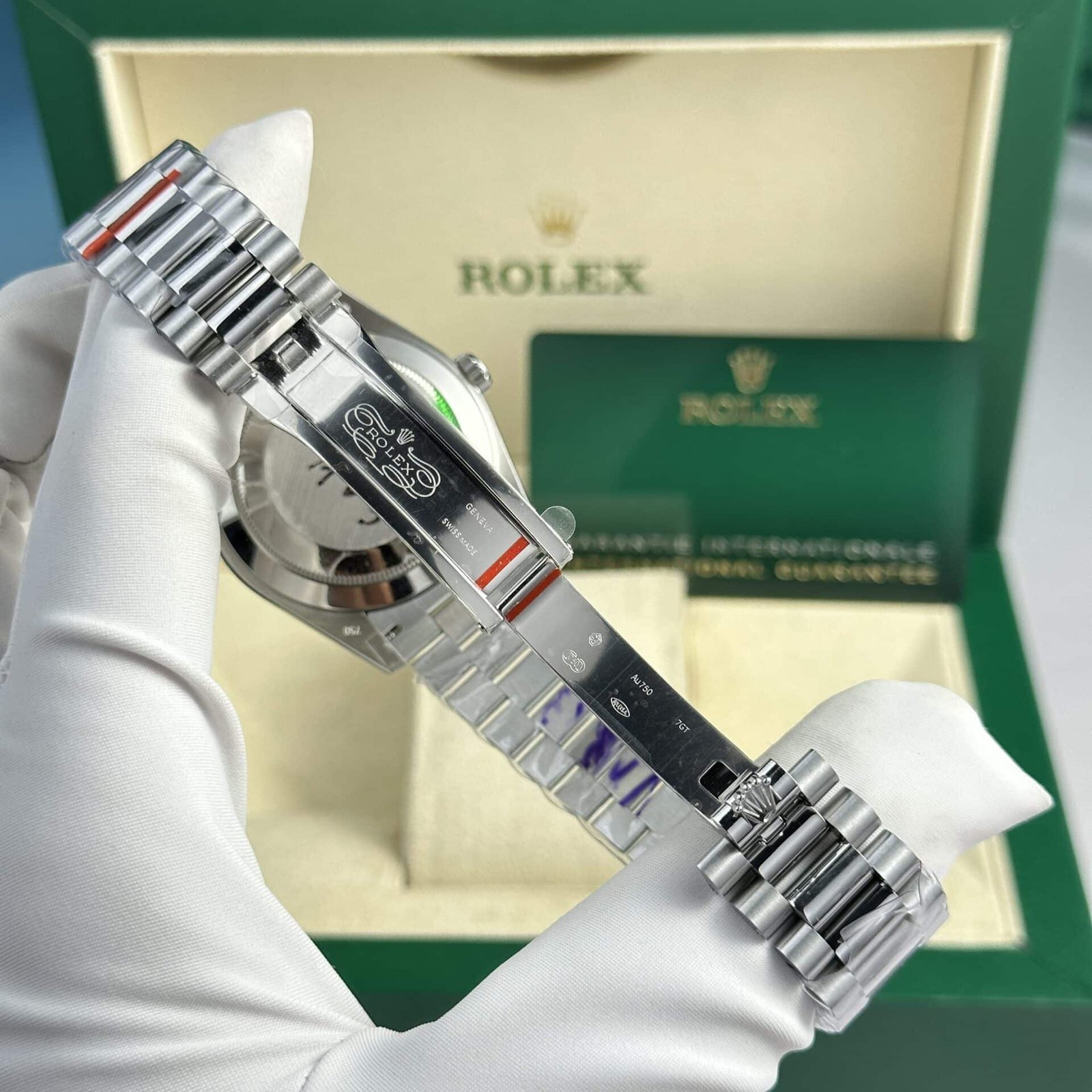 Rolex Day-Date 228236-0018 Ice Blue Luminous Dial 178g GMF V3 Best Replica 40mm - 图片 8