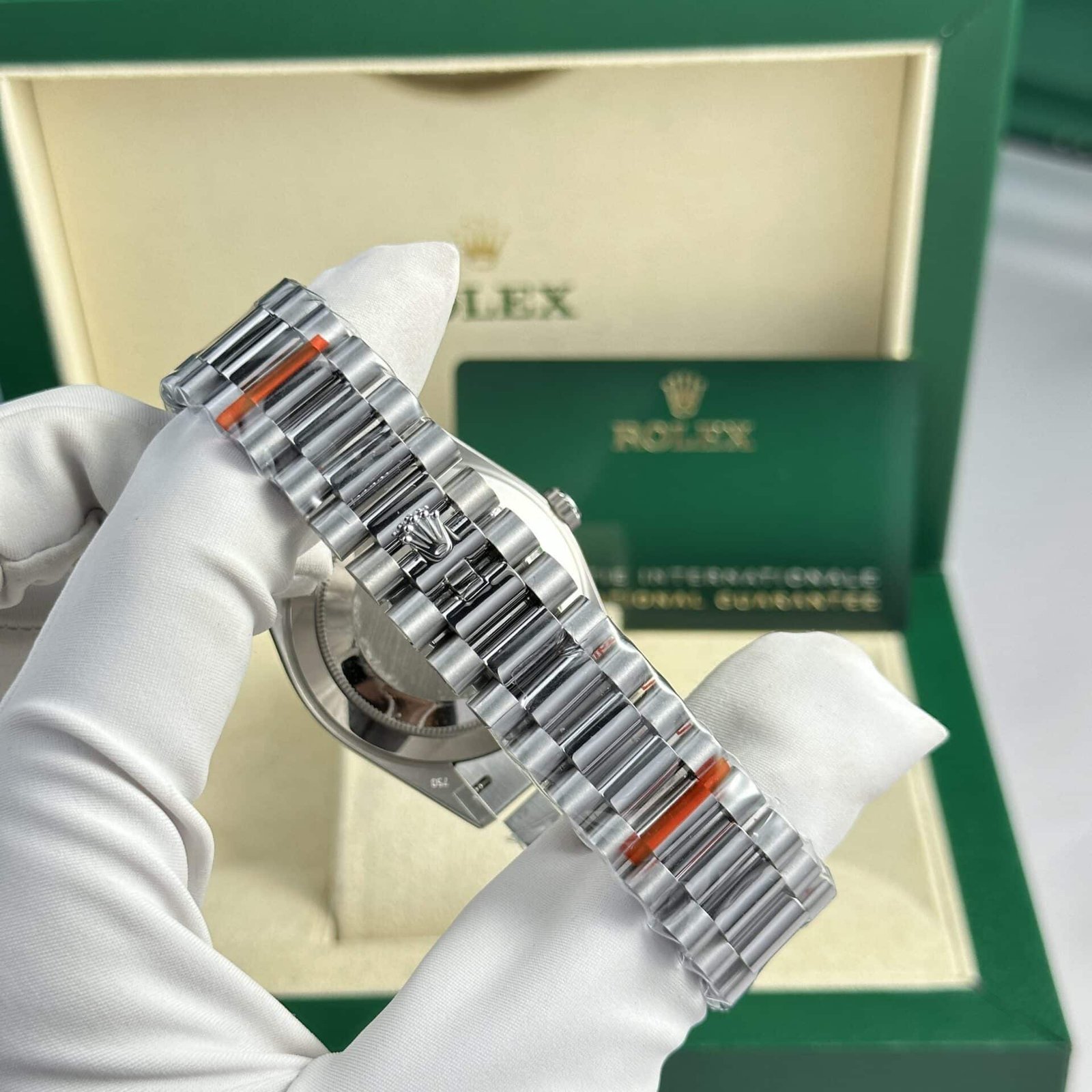 Rolex Day-Date 228236-0018 Ice Blue Luminous Dial 178g GMF V3 Best Replica 40mm - 图片 9