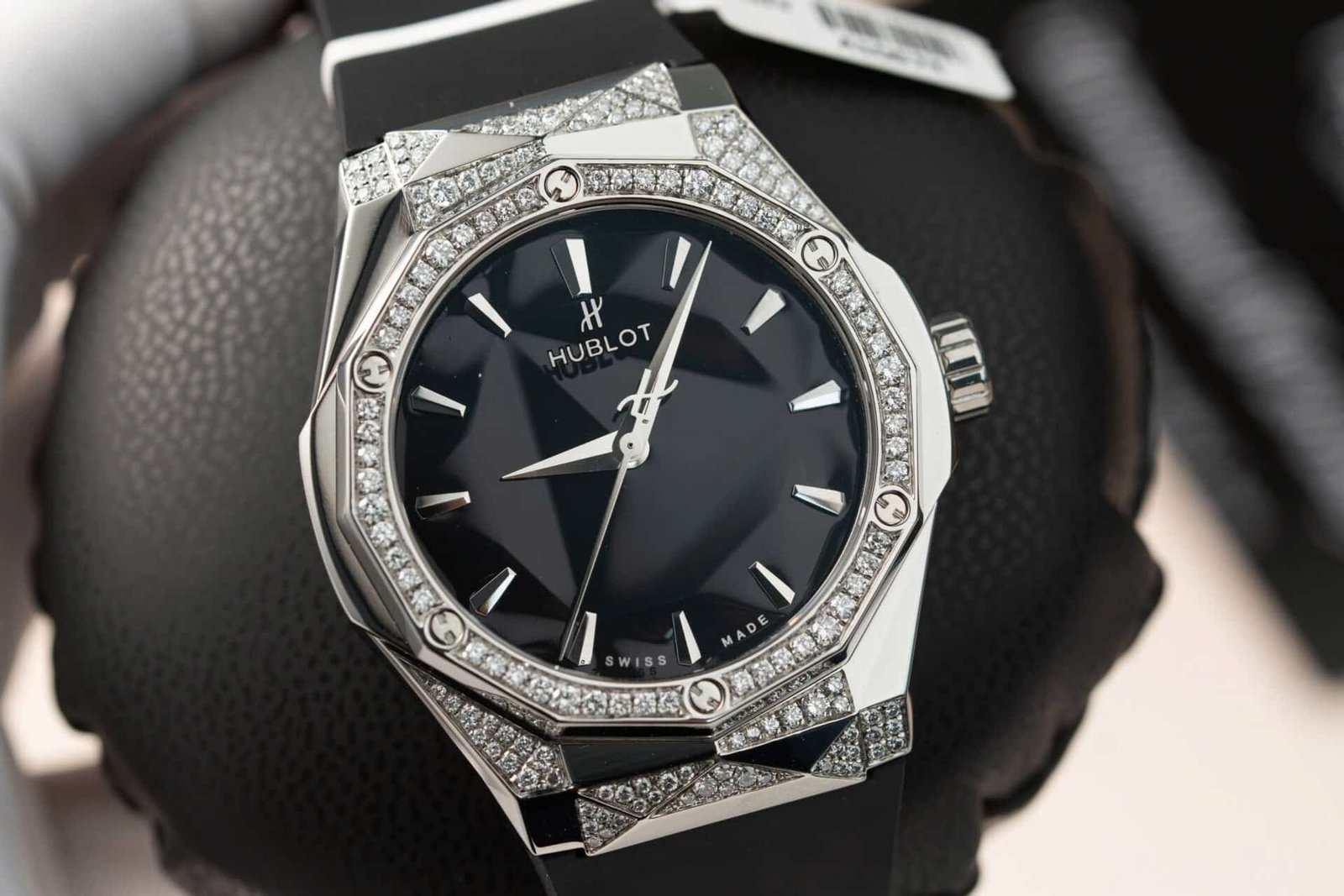 Hublot Classic Fusion Orlinski Titanium Alternative Pavé Black Dial Customized Lab-grown Diamonds APS 40mm - 图片 4