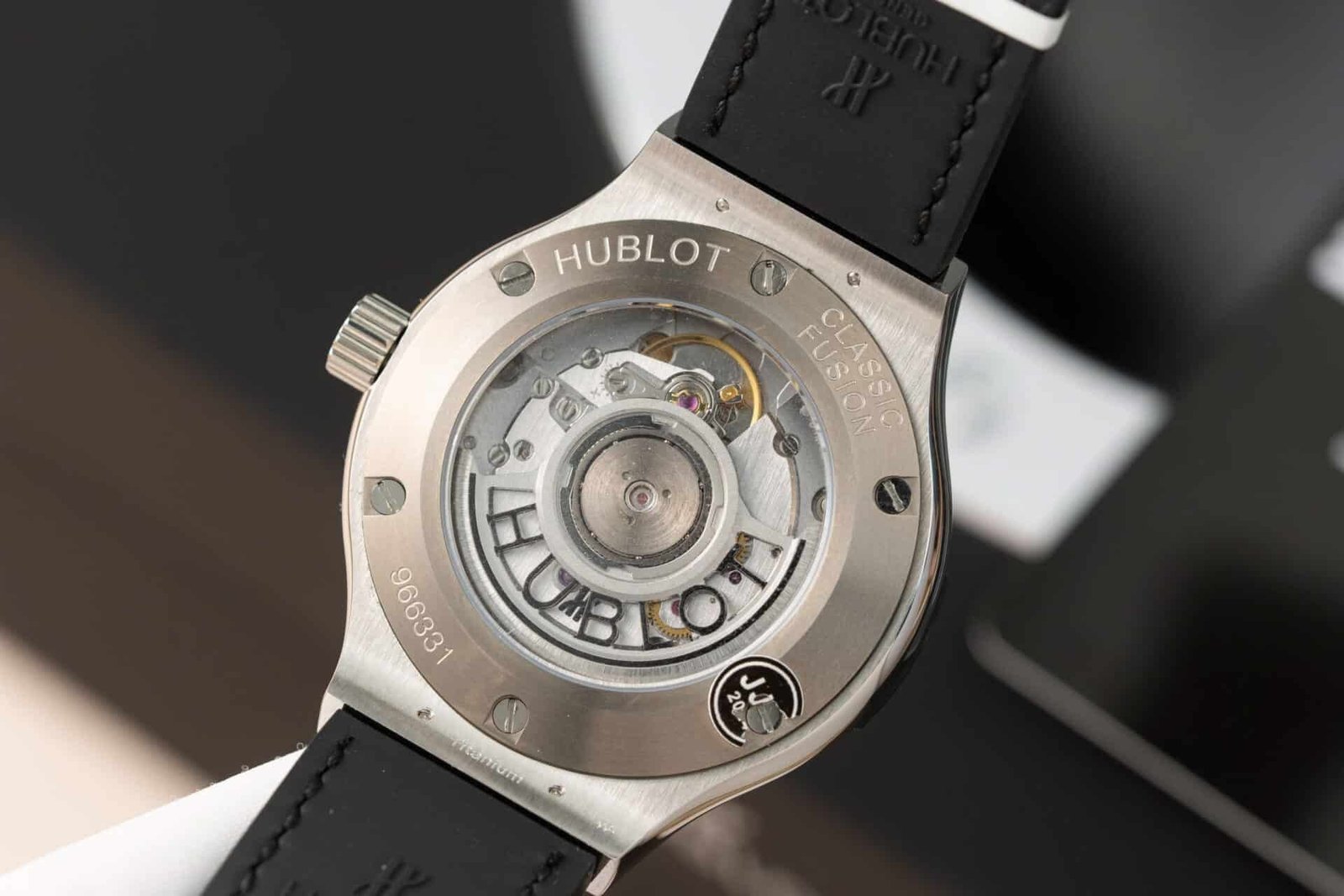 Hublot Classic Fusion Titanium Diamond Pavé Black Dial Custom Moissanite Super Clone JJF 38mm - 图片 7