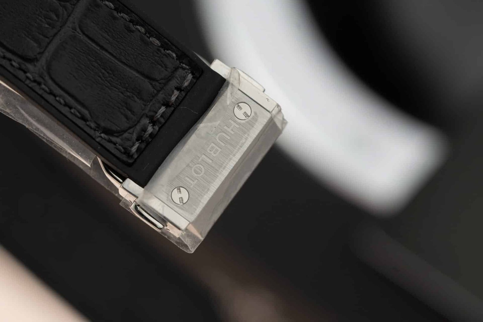Hublot Classic Fusion Titanium Diamond Pavé Black Dial Custom Moissanite Super Clone JJF 38mm - 图片 8