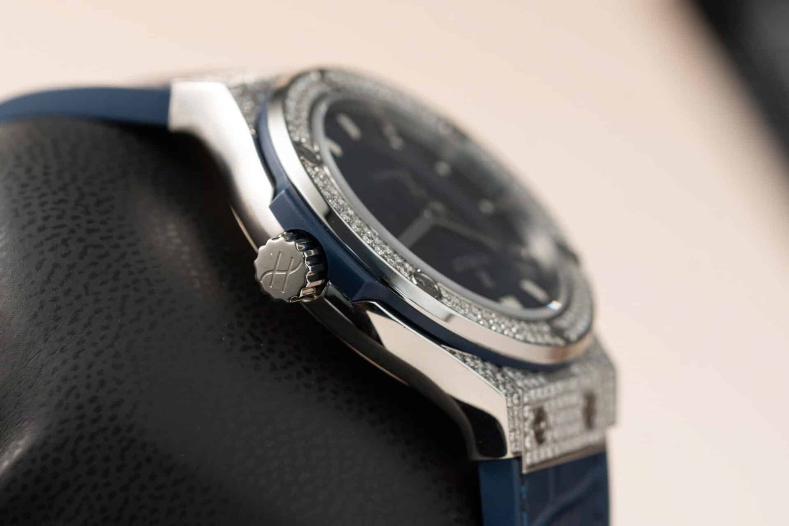 Hublot Classic Fusion Titanium Blue Dial Custom Natural Diamonds Super Clone JJF 38mm - 图片 6