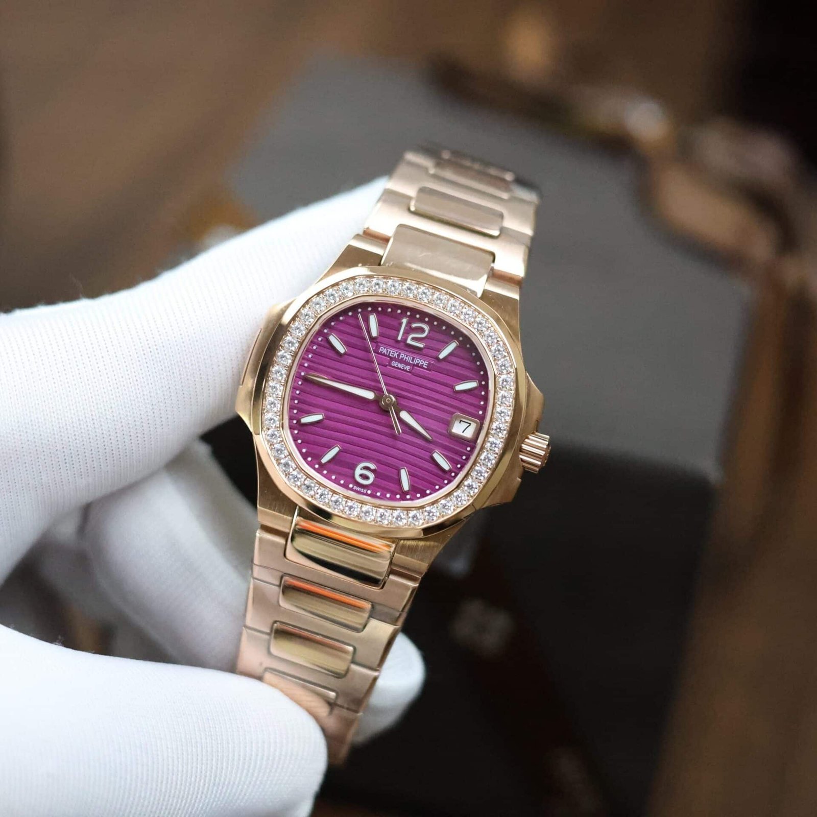 Patek Philippe Nautilus 7010/1R Rose Gold Purple Dial Diamond Bezel Replica GRF 32mm - 图片 2