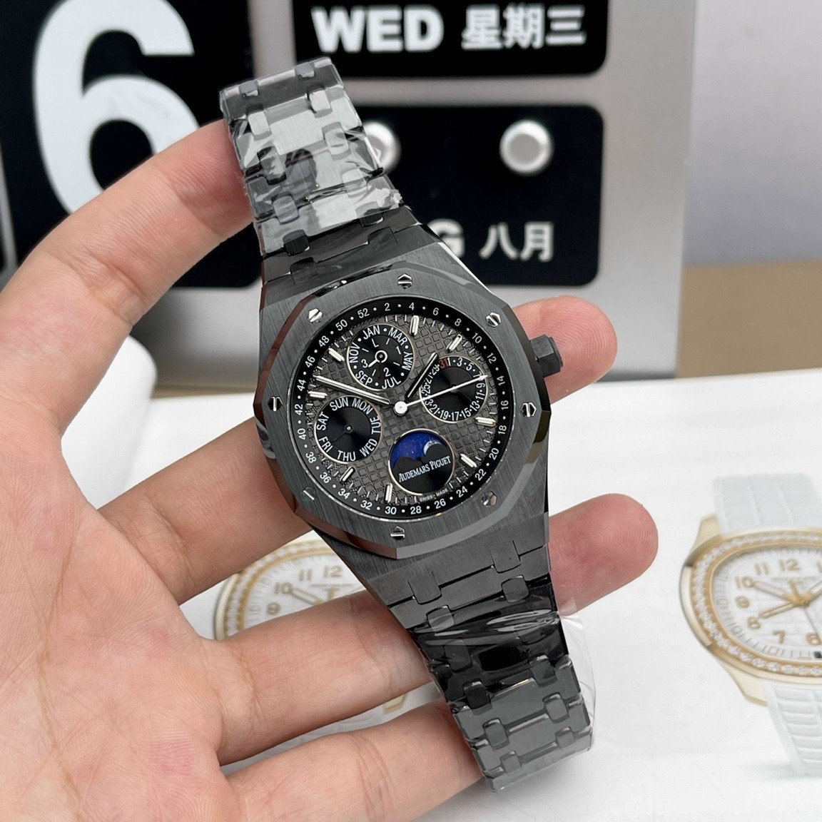 Audemars Piguet Royal Oak Perpetual Calendar 26579CE Grey Dial Black Ceramic Best Replica APSF 41mm - 图片 2