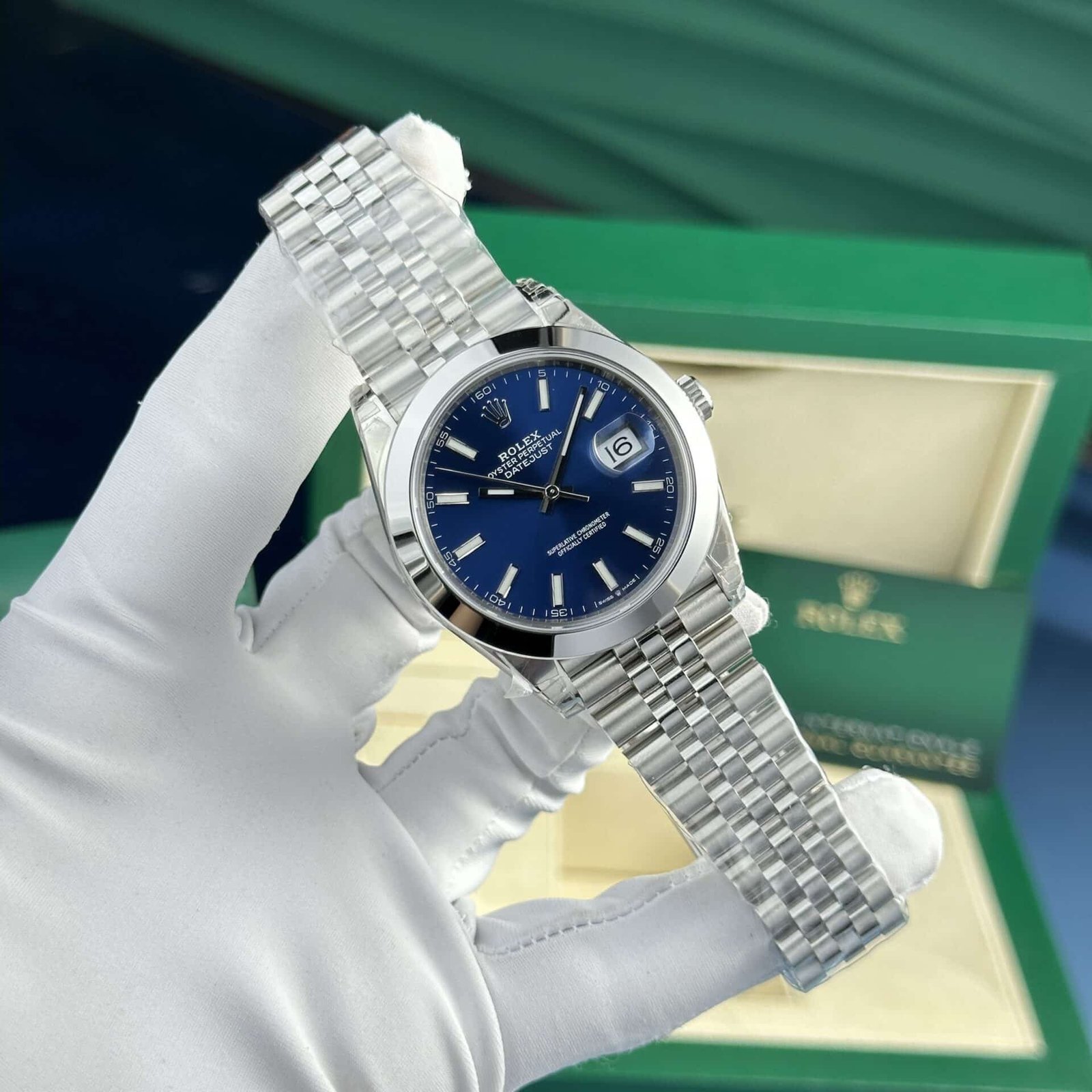 Rolex Datejust 126300-0002 Blue Luminous Dial Smooth Bezel Jubilee Best Replica VSF 41mm - 图片 3