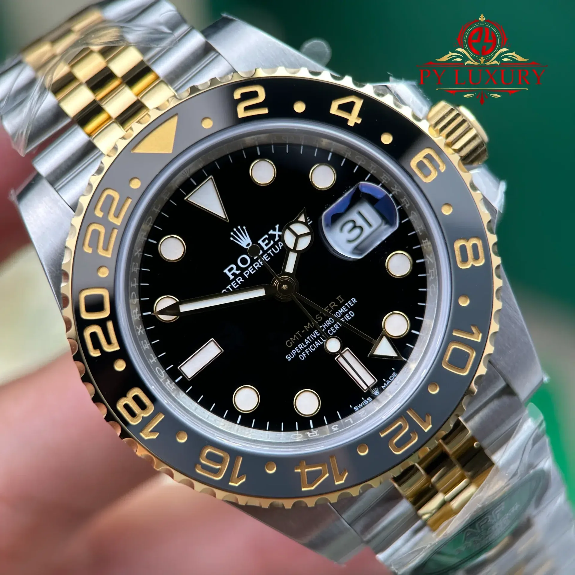 Rolex GMT-Master II 126713GRNR Two Tone Yellow Gold Black Dial Jubilee 1:1 Best Replica 40mm - 图片 4