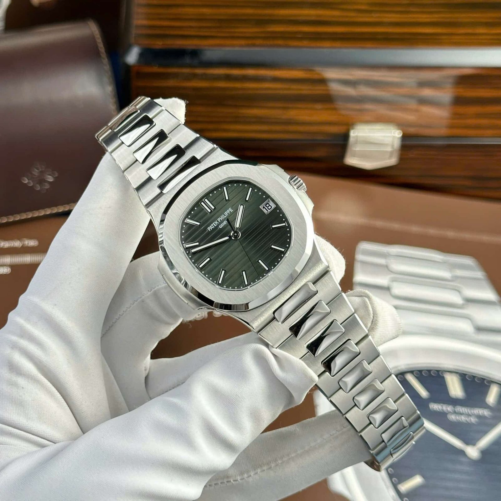 Patek Philippe Nautilus 5711/1A-014 Olive Green Dial Modified Max Options Best Replica Super Clone 40mm - 图片 2