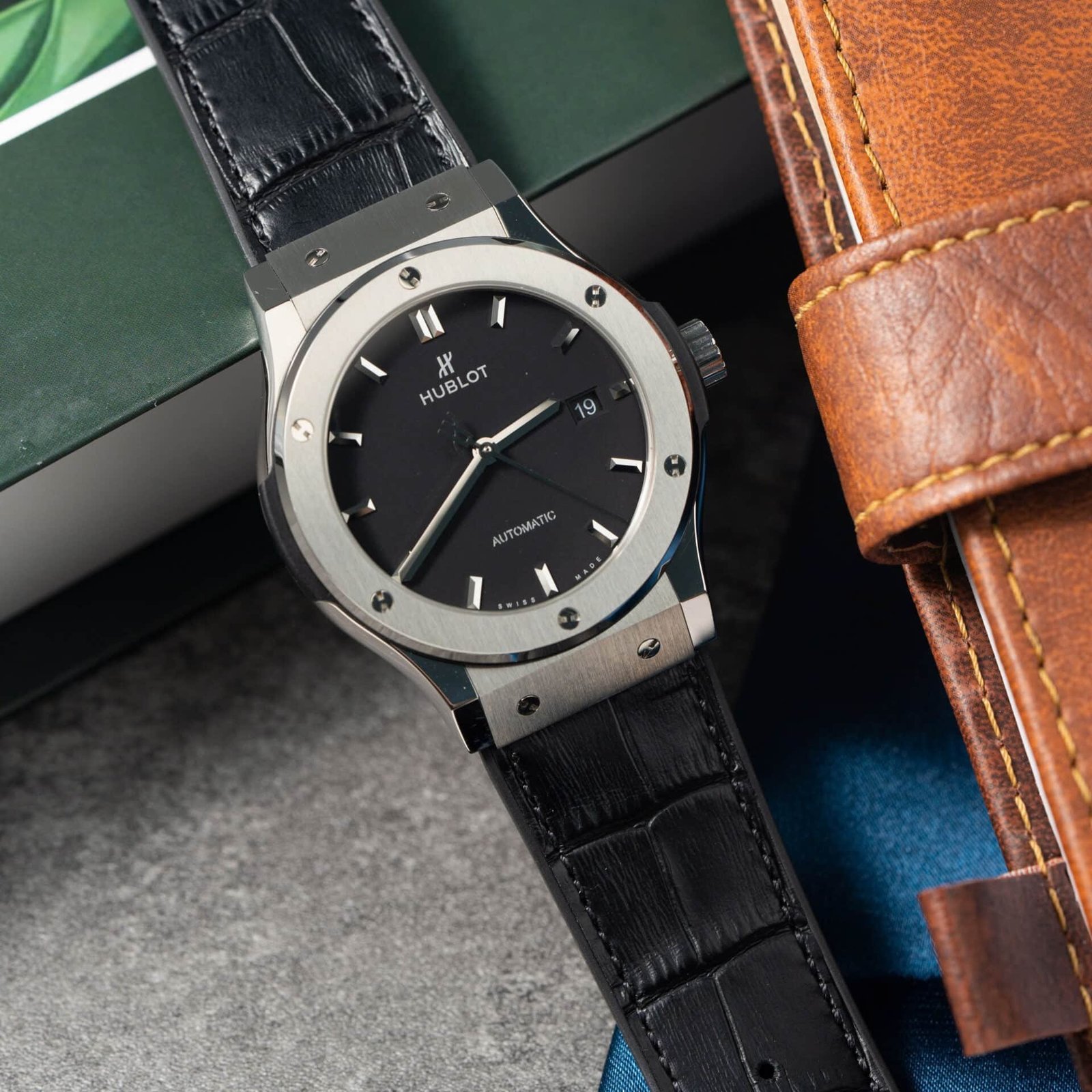 Hublot Classic Fusion Titanium Black Dial Best Replica JJF 42mm - 图片 2