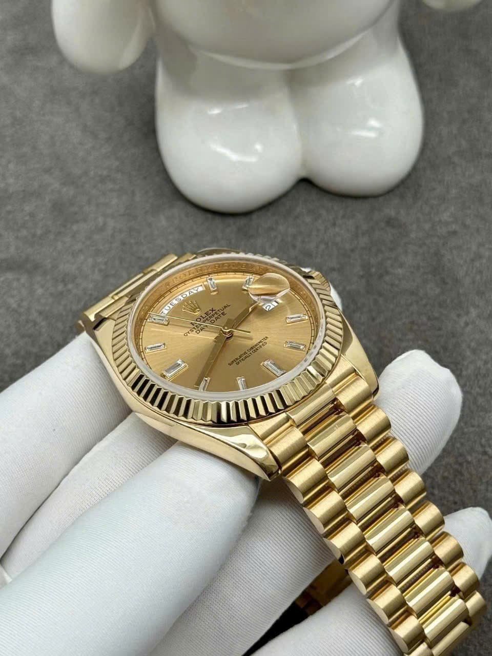 Rolex Day-Date 228238 Champagne Dial 18K Solid Gold CVD Diamonds 40mm - 图片 4