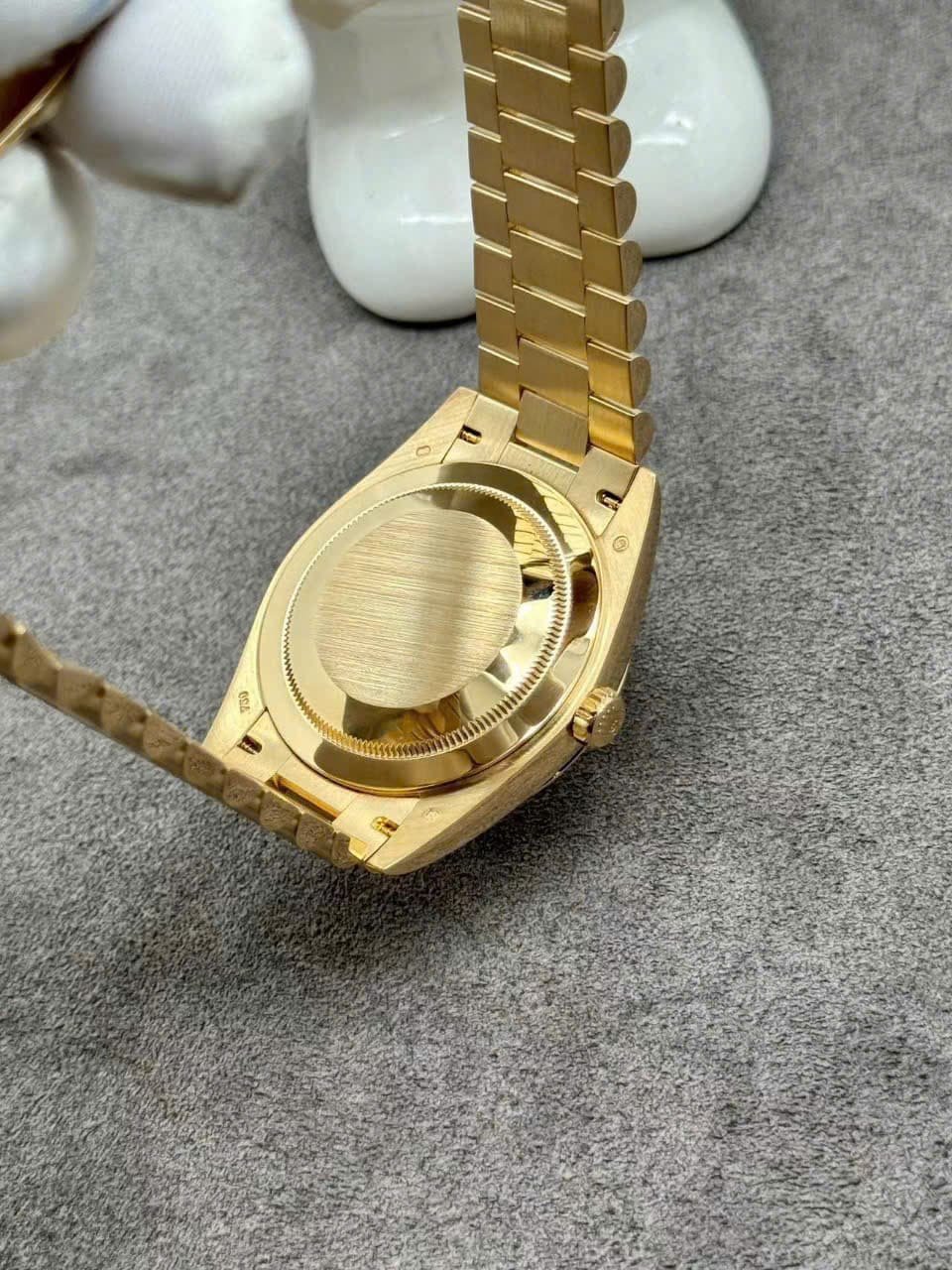 Rolex Day-Date 228238 Champagne Dial 18K Solid Gold CVD Diamonds 40mm - 图片 7