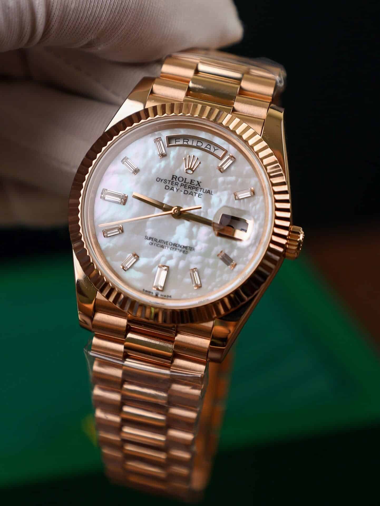 Rolex Day-Date 228235 18K Gold Wrapped MOP Dial Baguette Moissanite Numerals GMF V3 40mm - 图片 5