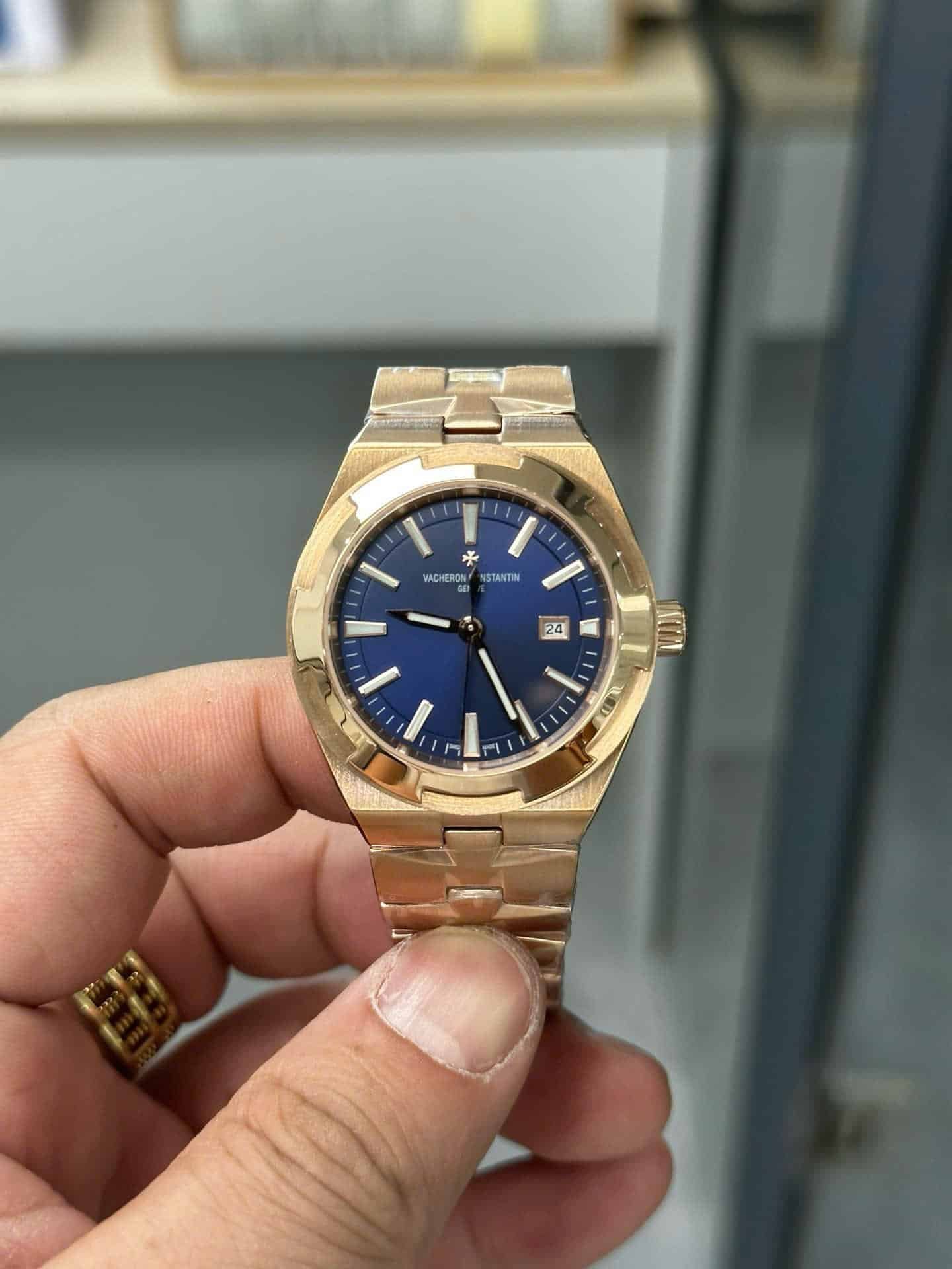 Vacheron Constantin Overseas 4600V/200R-B979 Rose Gold Blue Dial Lady Watch Swiss Replica 35mm