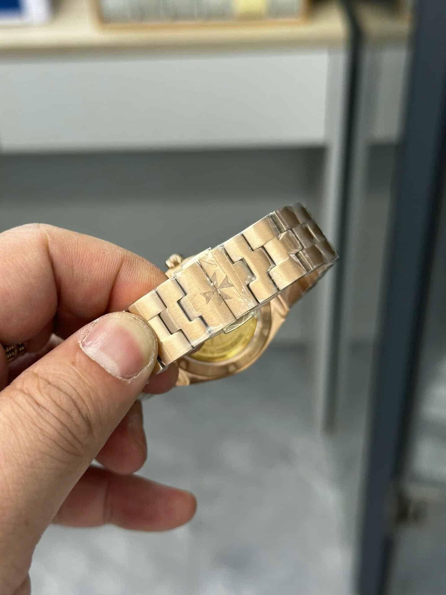 Vacheron Constantin Overseas 4600V/200R-B979 Rose Gold Blue Dial Lady Watch Swiss Replica 35mm - 图片 6