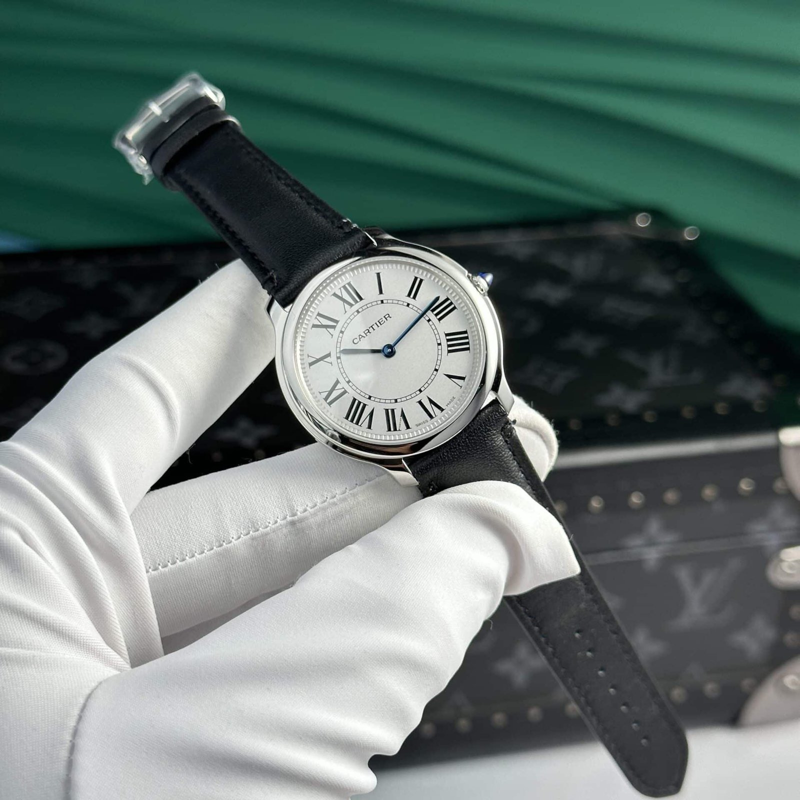 Cartier Ronde Must WSRN0031 White Dial Leather Best Replica AF 36mm - 图片 2