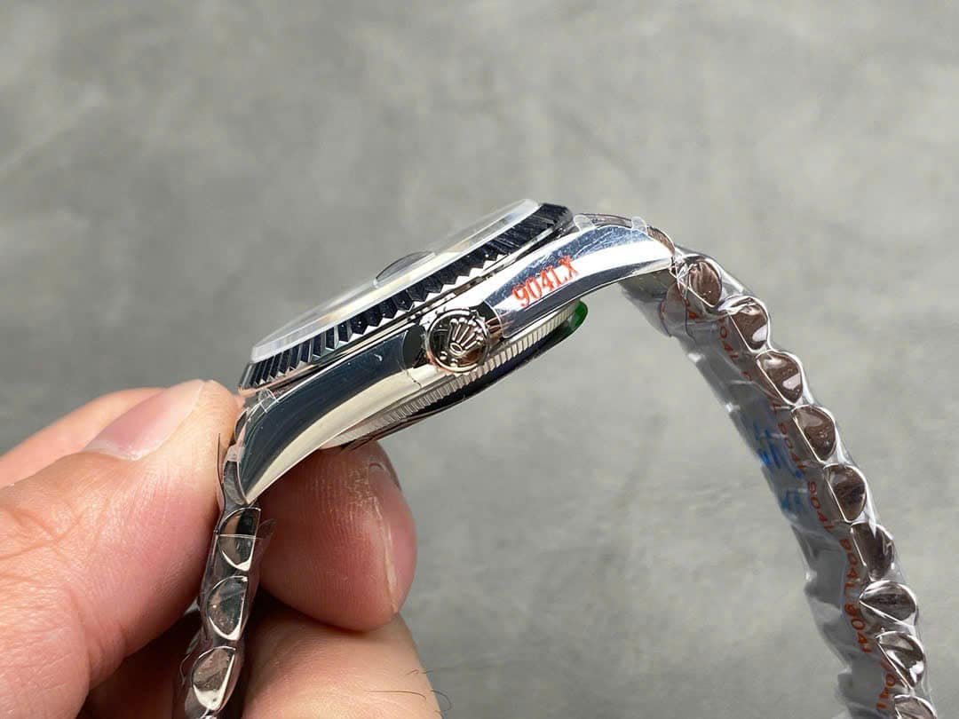 Rolex Day-Date 128239-0069 White Gold Bright Blue Diamond-set Dial 158g Best Replica QF 36mm - 图片 7