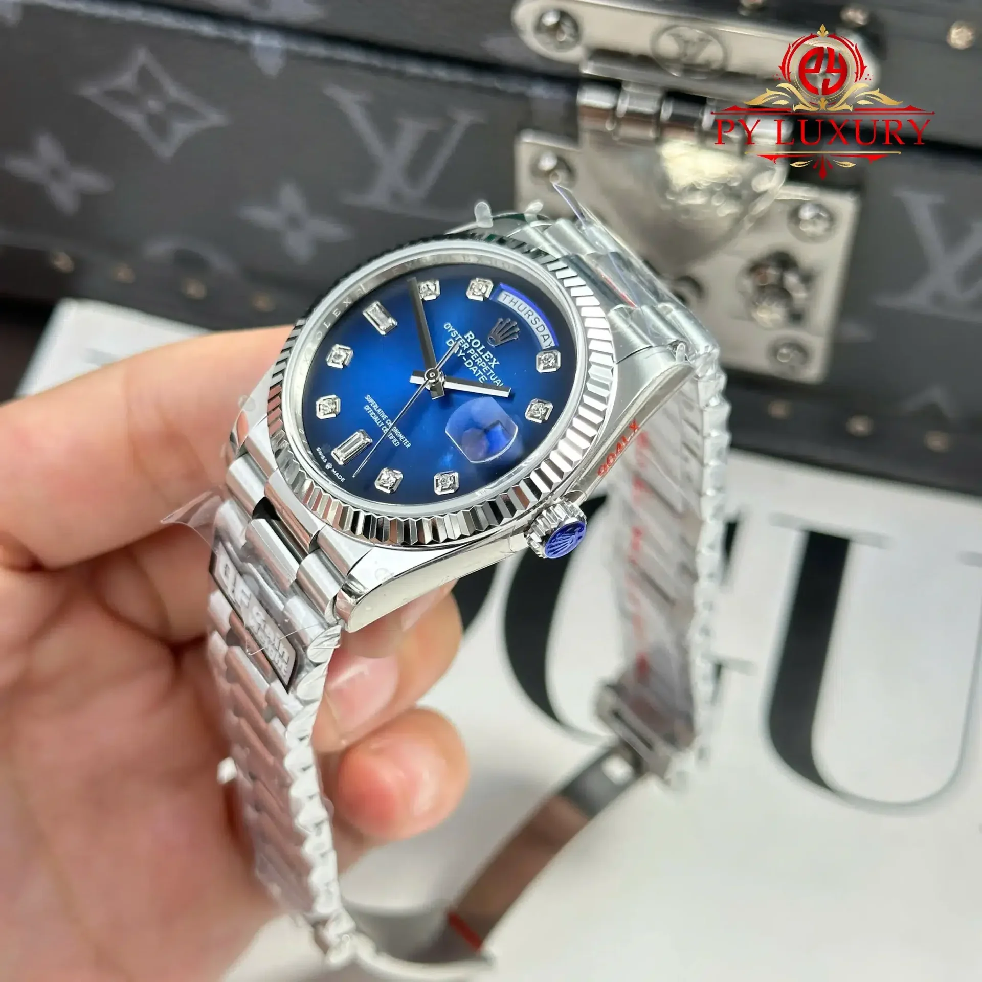 Rolex Day-Date 128239-0023 Blue Ombré Diamond-set Dial 158g Best Replica QF 36mm - 图片 3
