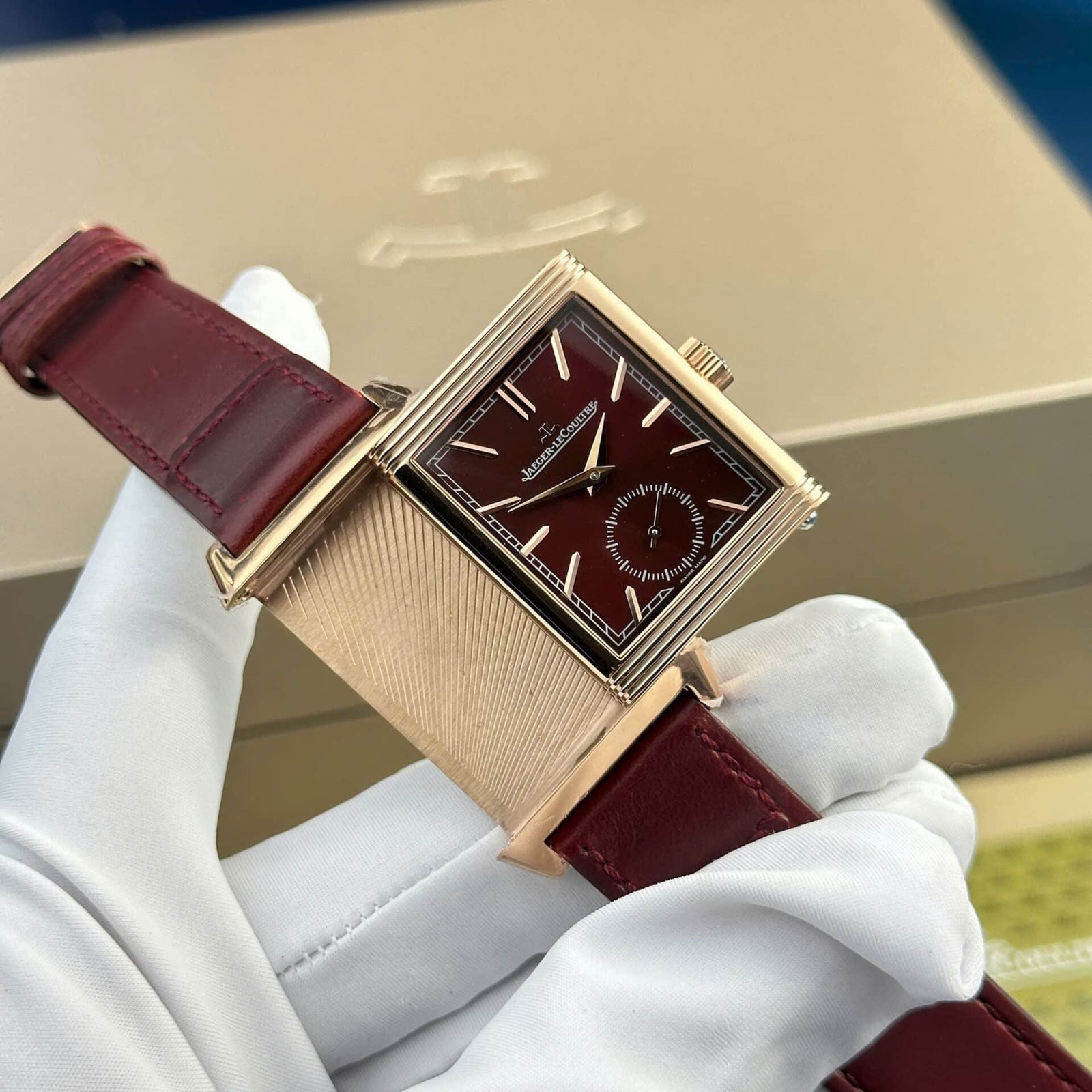 Jaeger – LeCoultre Reverso Tribute Monoface Small Seconds Q713256J Rose Gold Wine-red Dial Best Replica MGF 45.6×27.4mm - 图片 4