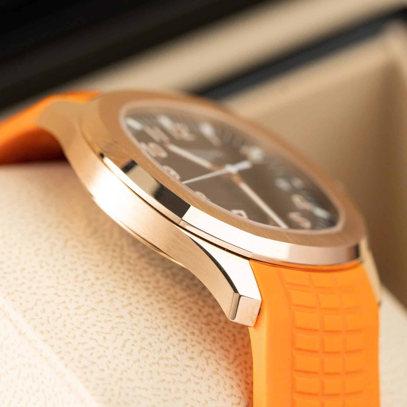 Patek Philippe Aquanaut 5167R-001 Brown Dial 18K Solid Gold Orange Rubber 40mm - 图片 5