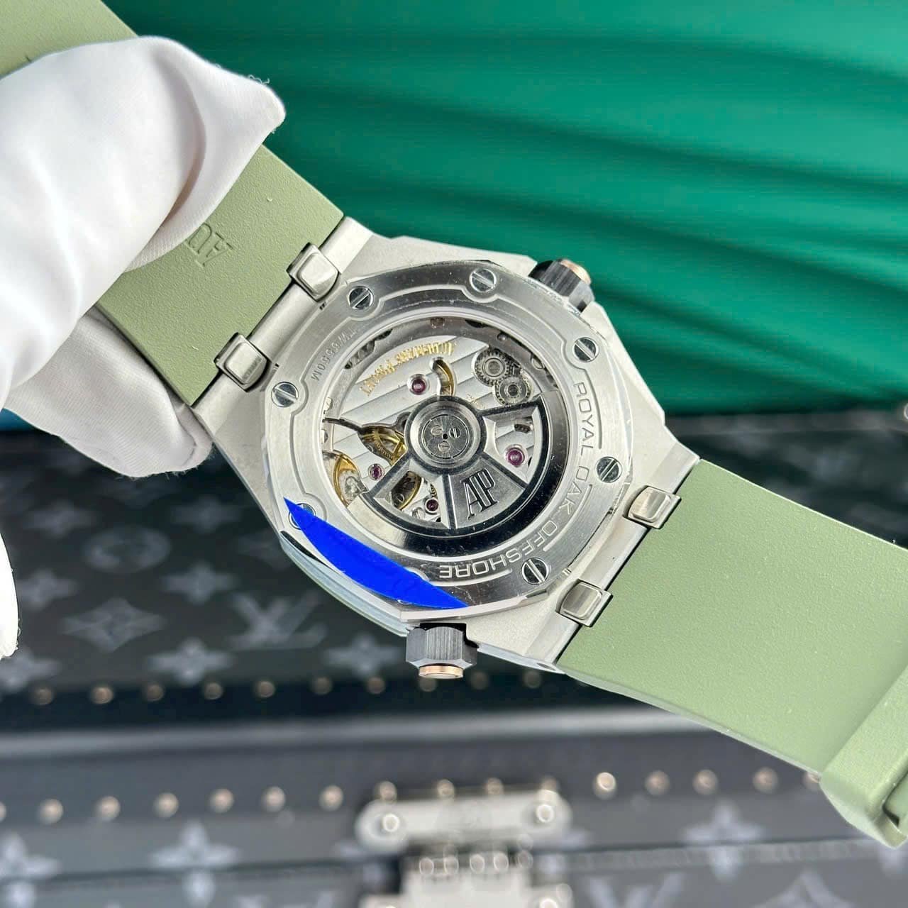 Audemars Piguet Royal Oak Offshore Diver 15720ST Khaki Green Dial Rubber Best Replica APSF 42mm - 图片 7