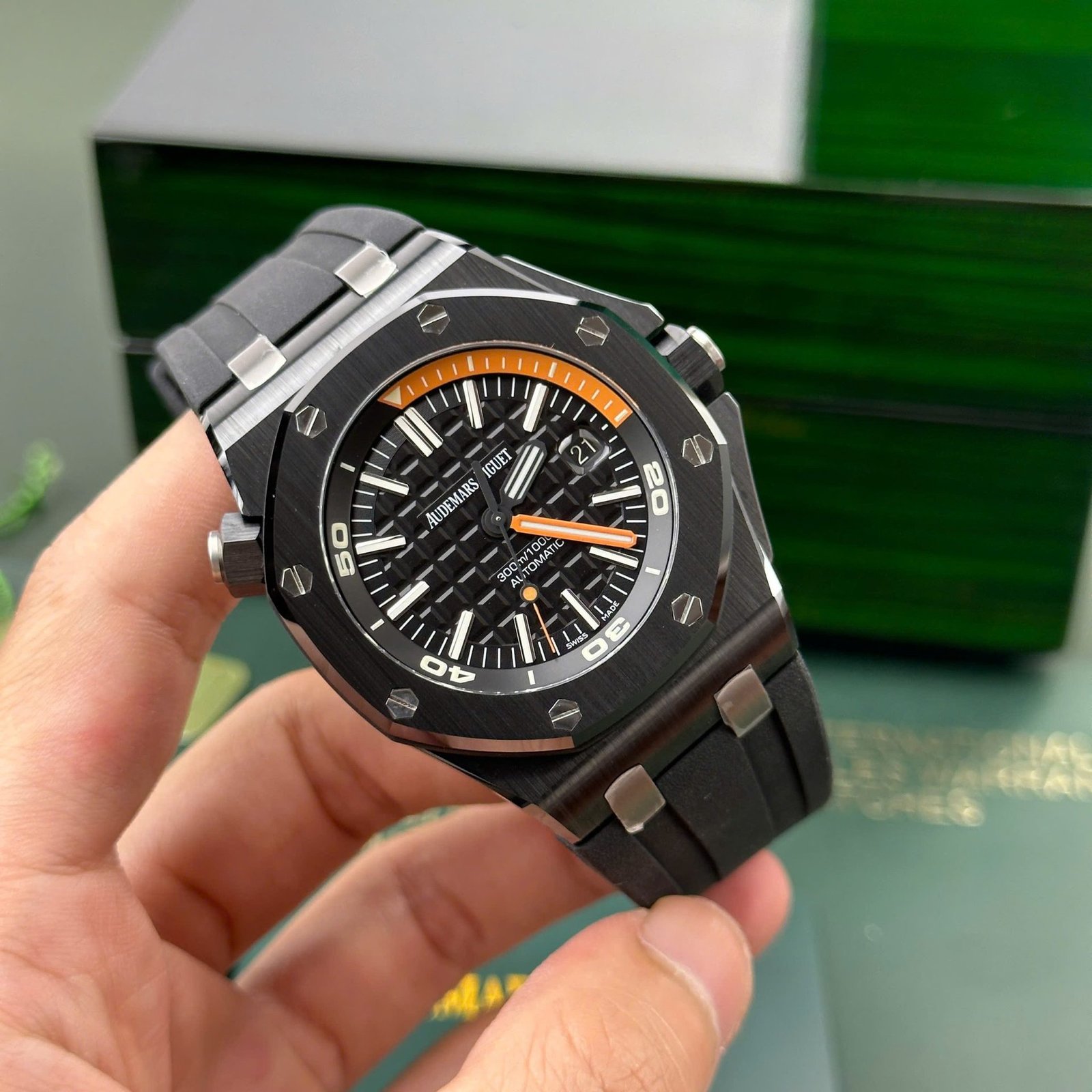 Audemars Piguet Royal Oak Offshore Diver 15707CE Black Dial Black Ceramic Rubber Best Replica APSF 42mm - 图片 2