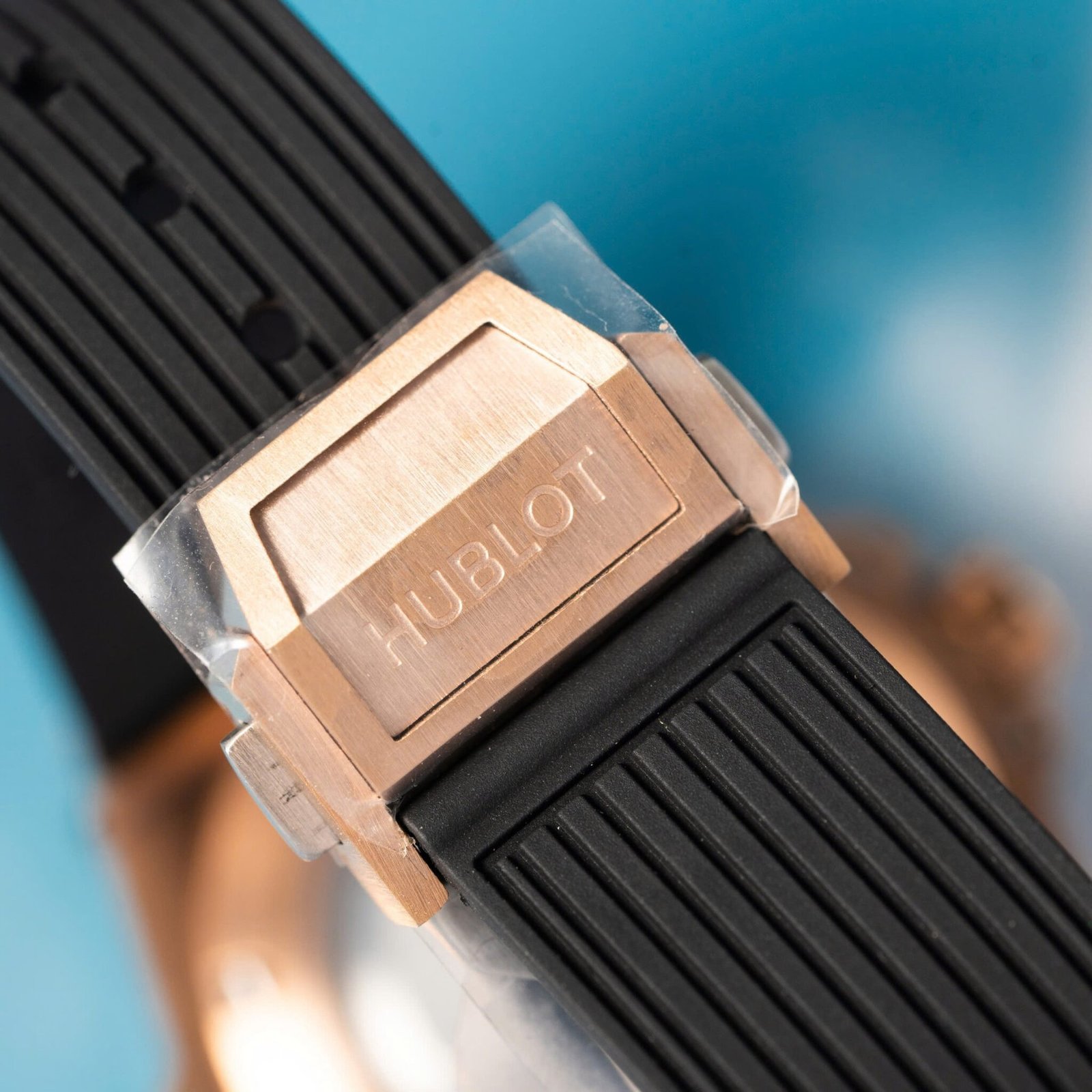 Hublot Big Bang One Click King Gold Black Dial CZ Stone Bezel Replica 39mm - 图片 11