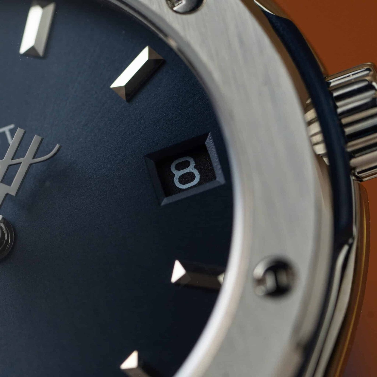 Hublot Classic Fusion Titanium Navy Blue Dial Leather Lady Watch Replica 33mm - 图片 5