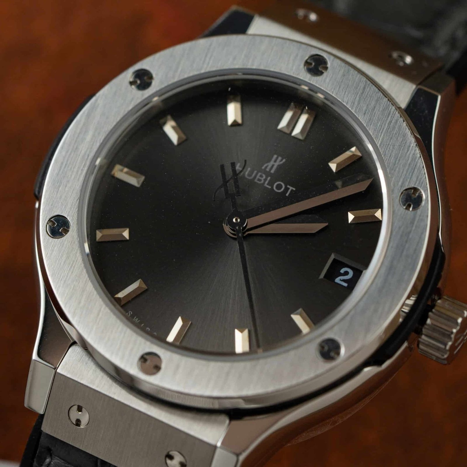 Hublot Classic Fusion Titanium Grey Dial Leather Strap Lady Watch Replica 33mm - 图片 3