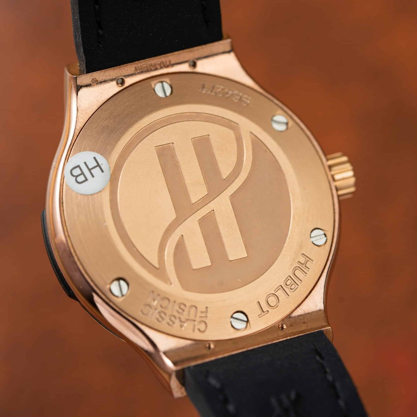 Hublot Classic Fusion King Gold Pavé CZ Stones Grey Dial Leather Strap Lady Watch Replica 33mm - 图片 9