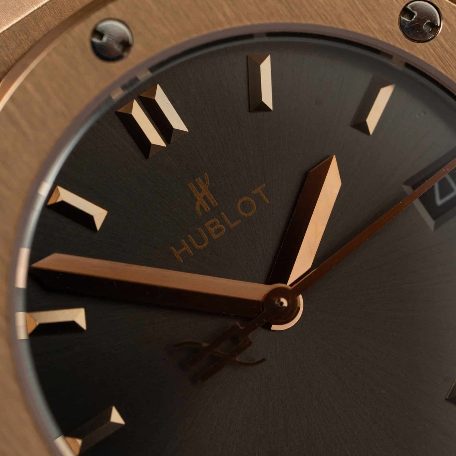 Hublot Classic Fusion King Gold Grey Dial Leather Strap Lady Watch Replica 33mm - 图片 5