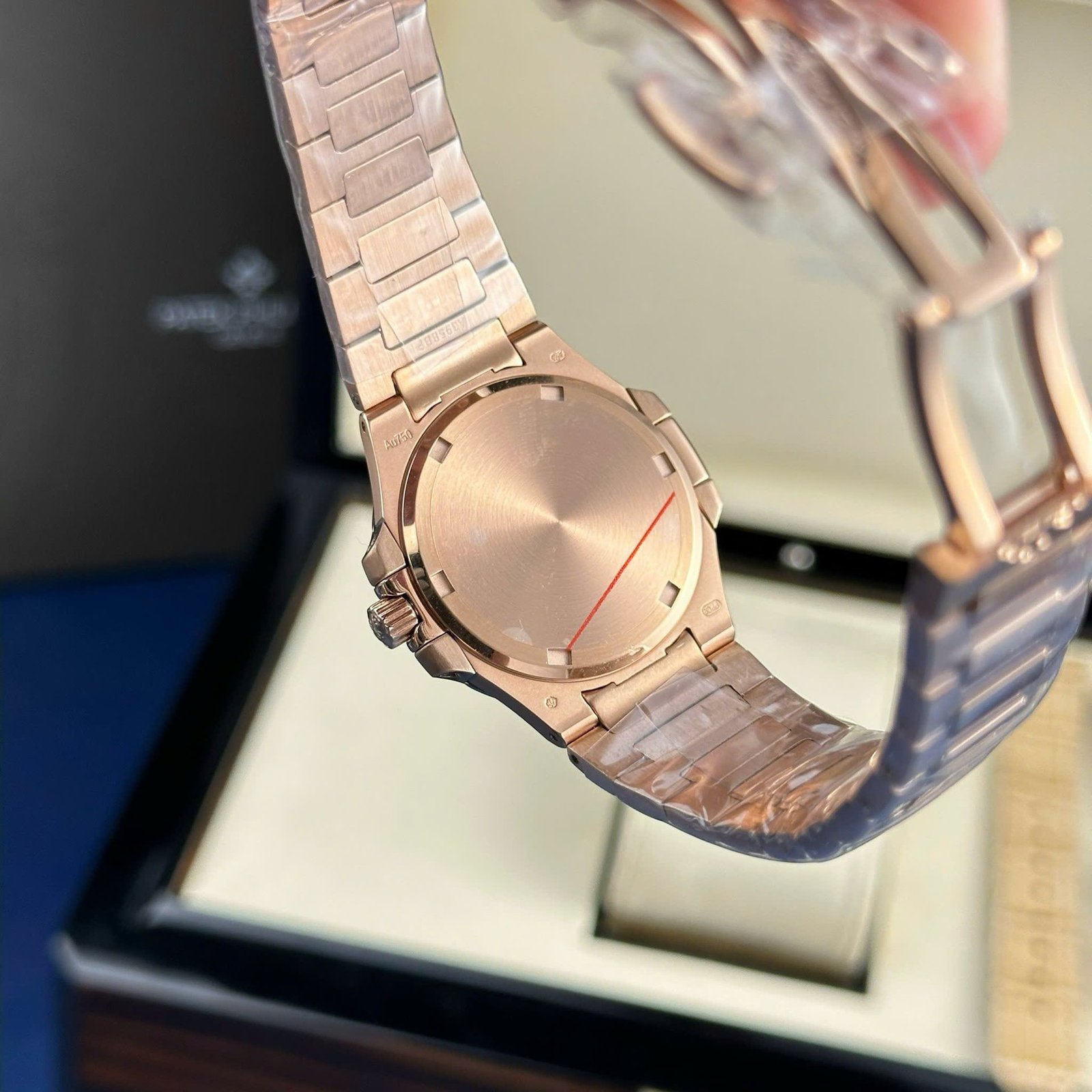 Patek Philippe Nautilus 7010/1R Golden Dial Rose Gold Lady Watch Quartz Best Replica 32mm - 图片 8