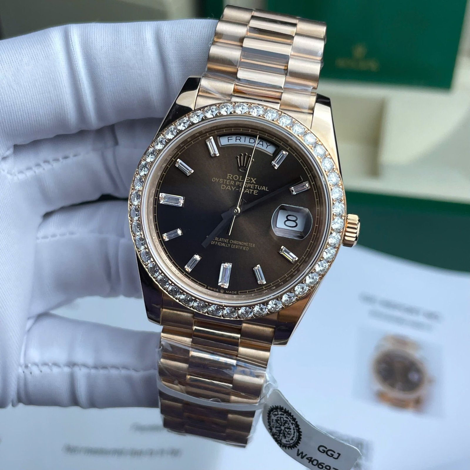 Rolex Day-Date 228345RBR Chocolate Baguette Dial 18K Gold Wrapped Moissanite Bezel 174g GMF V3 40mm - 图片 2