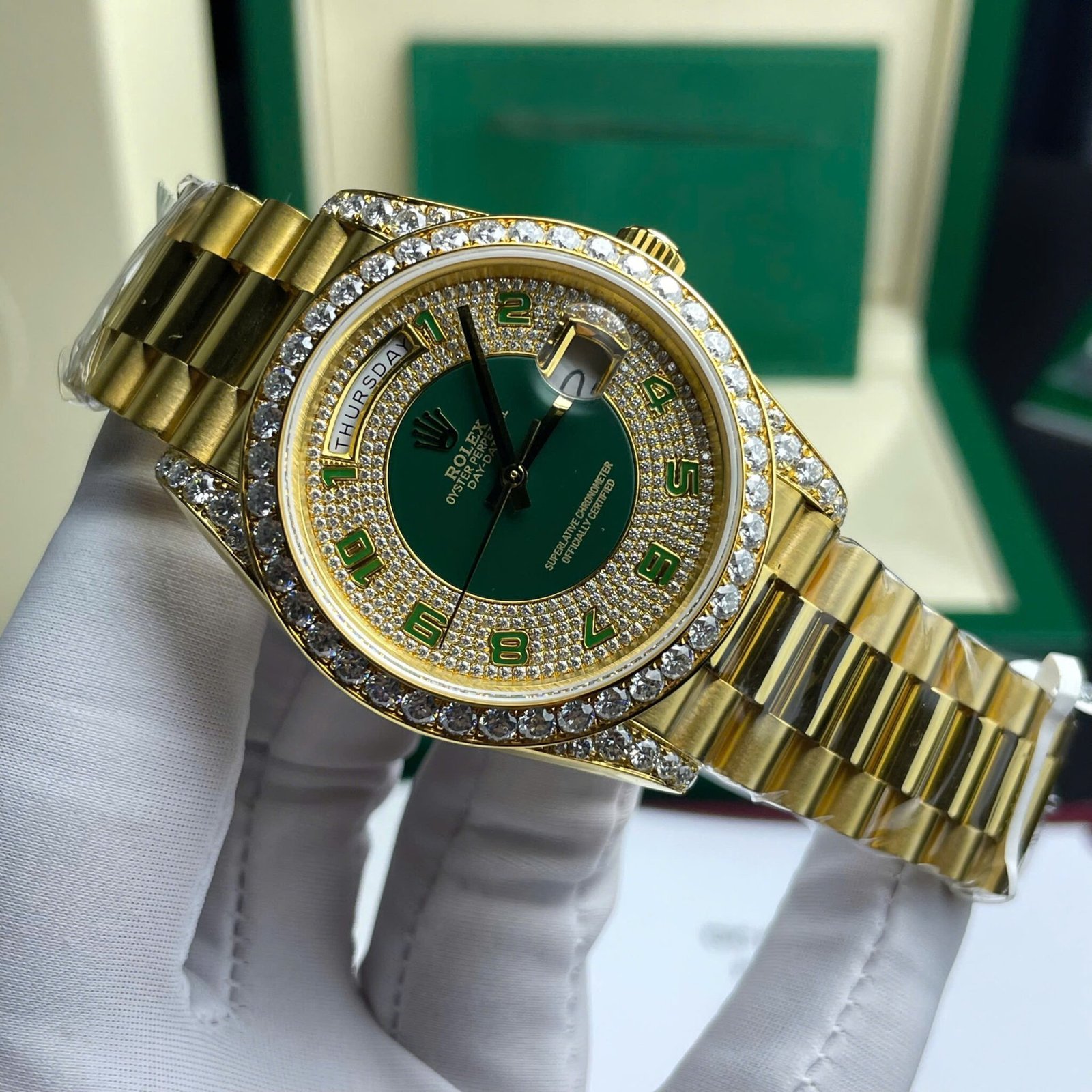 Rolex Day-Date 40 Green Diamond Paved Arabic Dial 18K Gold Wrapped Custom Moissanite Dial & Dial Best Replica 40mm - 图片 3