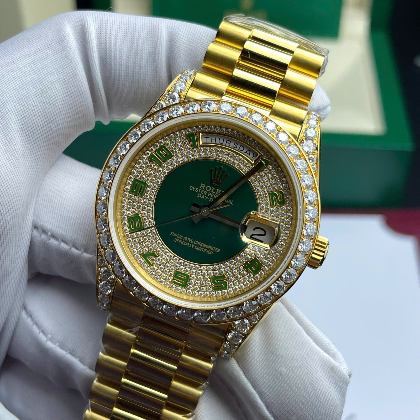 Rolex Day-Date 40 Green Diamond Paved Arabic Dial 18K Gold Wrapped Custom Moissanite Dial & Dial Best Replica 40mm - 图片 4