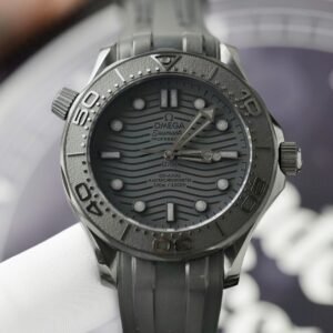 Omega Seamaster Diver 300M Black Black Ceramic Rubber Strap Best Replica VSF 43.5mm