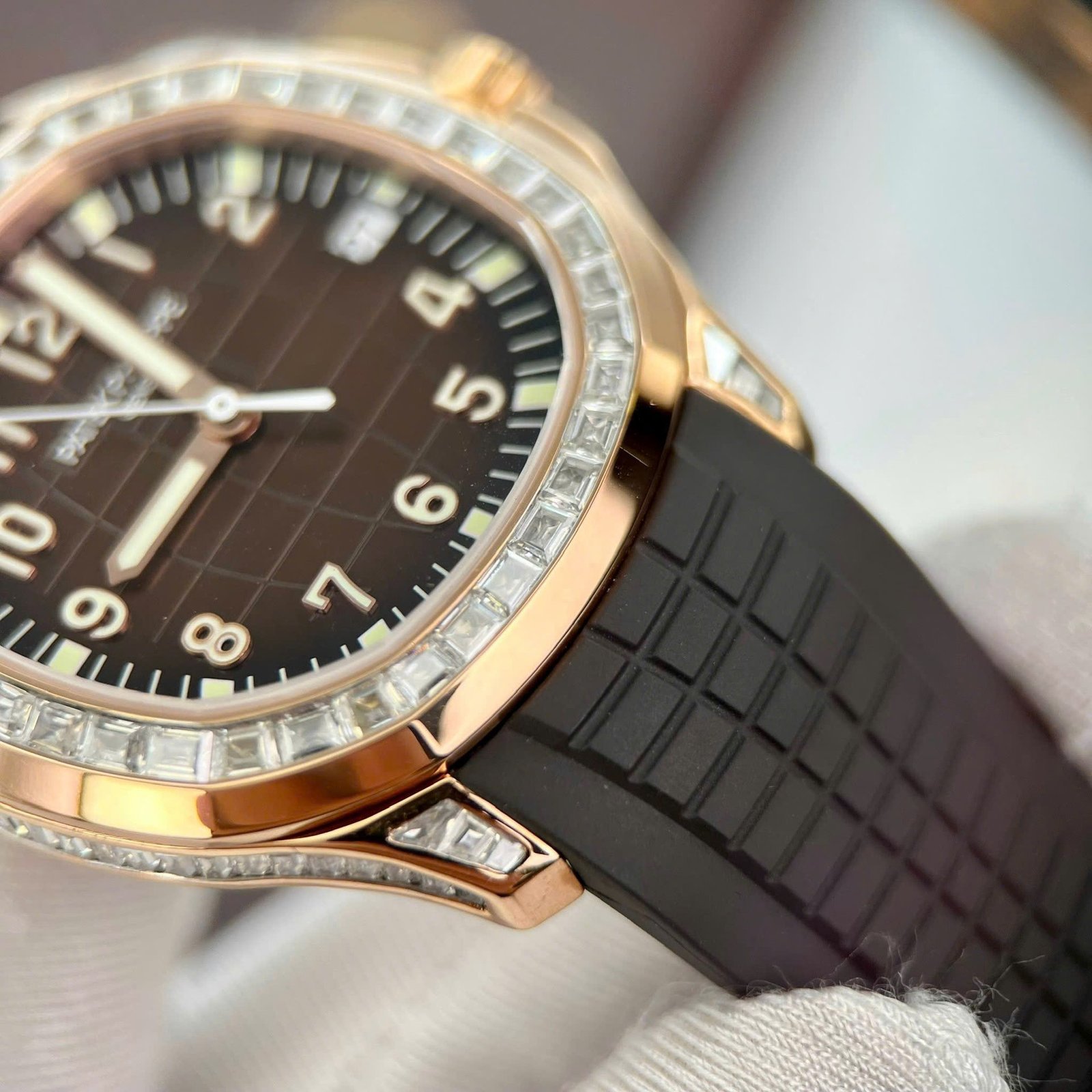 Patek Philippe Aquanaut 5167R Brown Dial 18K Gold Wrapped Custom Baguette Moissanite Best Replica 40mm - 图片 7