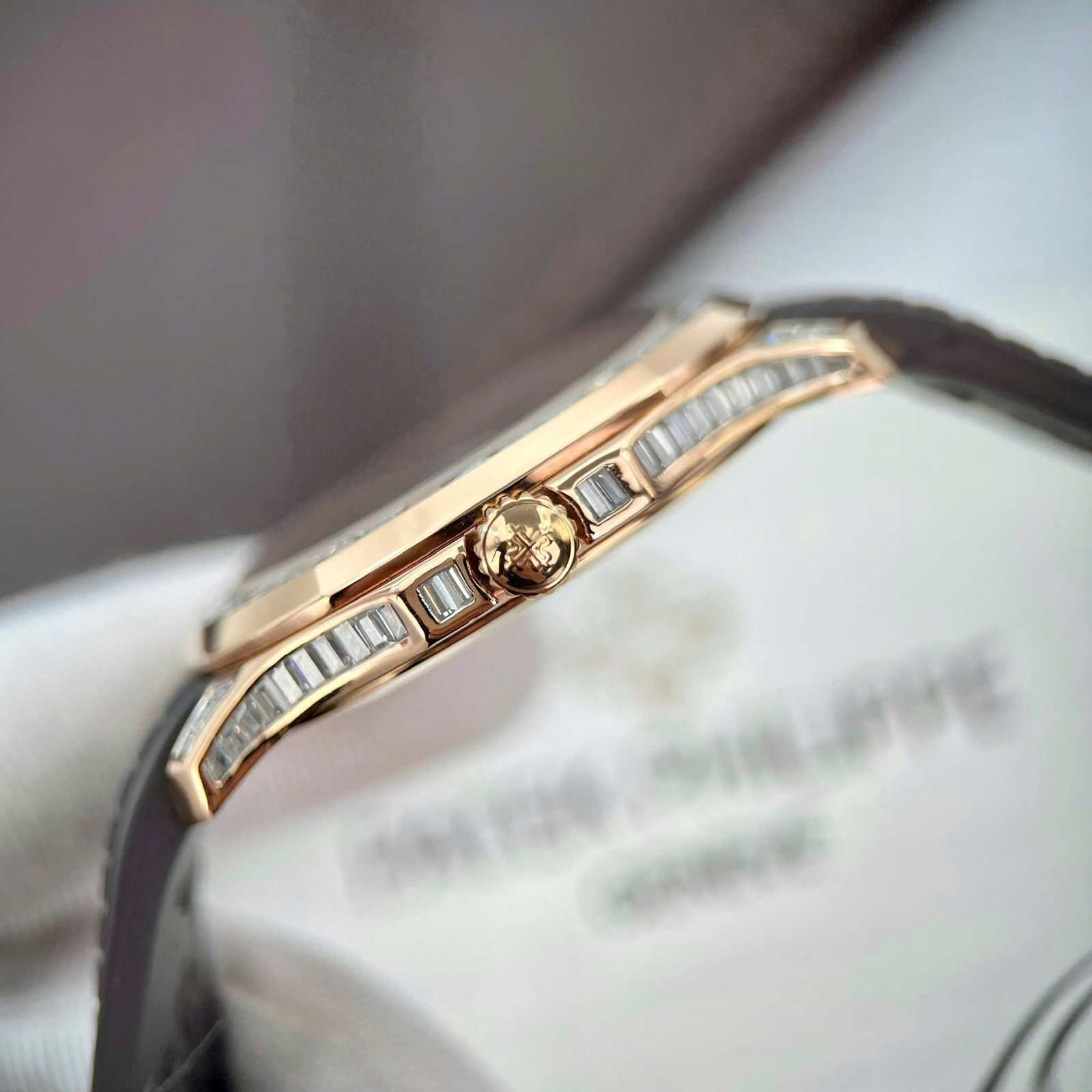 Patek Philippe Aquanaut 5167R Brown Dial 18K Gold Wrapped Custom Baguette Moissanite Best Replica 40mm - 图片 8